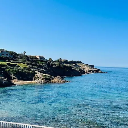 Holiday home Beachfront